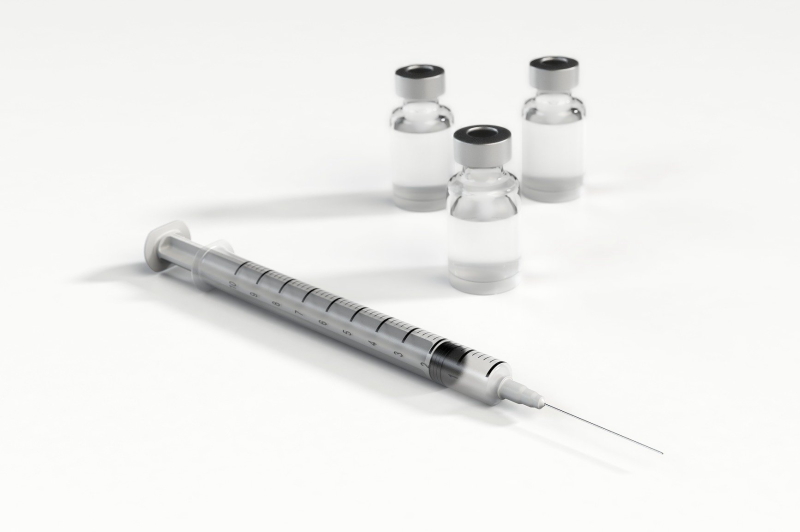 新型コロナワクチンの接種をどう考えるか：新型コロナウイルス感染症の基礎から臨床